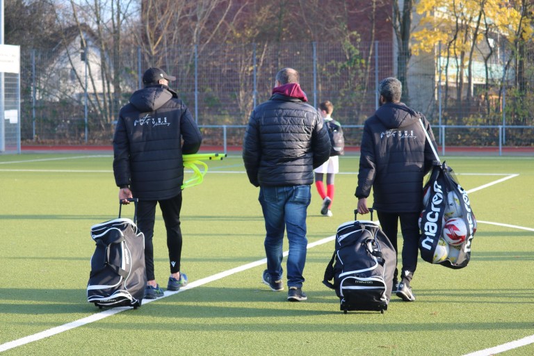 coaches attending an onsite coaching course in Berlin